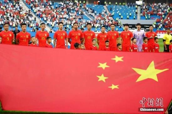 该片讲述由20世纪80年代至今，大时代背景下几个年轻人的创业励志故事，佟大为在该片中扮演愤青王阳。