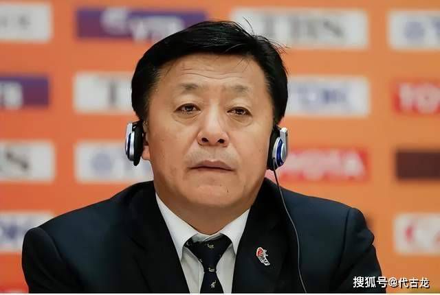 书中提及“二张之争”的文段被媒体摘出，张艺谋与张伟平昔日26年恩仇录再次被提及，并冠以“声讨”“算账”“揭露”之名。