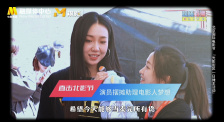 更透露他在15岁时就和卡妹是朋友关系，因为害怕被拒绝没有自信，用了五年时间才表白。